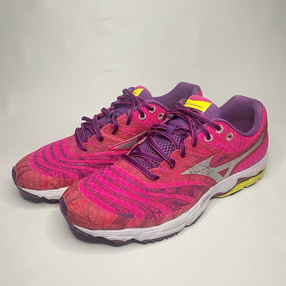 Mizuno sneakers